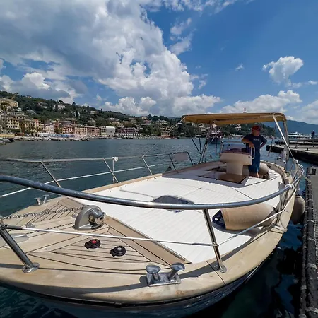 Al Rifugio Di San Massimo Rapallo, Air Conditioning, Wifi, Beautiful With Terrace Surrounded By Nature In Rapallo